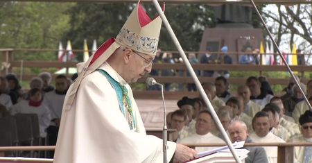 Abp Gądecki: Polska i Ukraina muszą wreszcie odpowiedzieć nawzajem: przebaczamy i prosimy o przebaczenie
