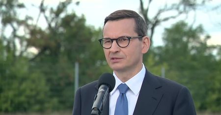 Premier zapewnia, że węgla nie zabraknie. Rząd sprowadza go za pośrednictwem portów innych państw