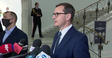 “Wzywam Pana Donalda, żeby zrezygnował z przewodzenia Europejskiej Partii Ludowej”. Premier odpowiada na apel Tuska