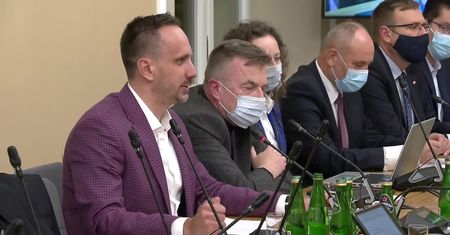 “Za wysokie ceny energii odpowiada polityka klimatyczna Unii Europejskiej oraz Rosja”. Posłowie o przyczynach podwyżek.
