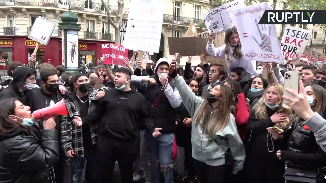 Protesty francuskich maturzystów. Uskarżają się na nierówne warunki egzaminacyjne z uwagi na pandemię.