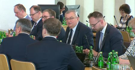 Nie będzie “zamkniętego nieba” w okresie majówki. Kontrolerzy i PAŻP osiągnęli tymczasowe porozumienie