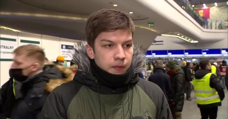 Pomoc dla uchodźców na Dworcu Centralnym w Warszawie