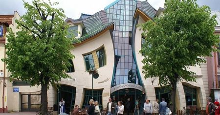Sopot - Krzywy Domek najdziwniejszym budynkiem świata