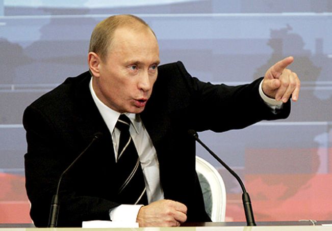 Putin: Rosja będzie bronić swoich interesów i mienia za granicą