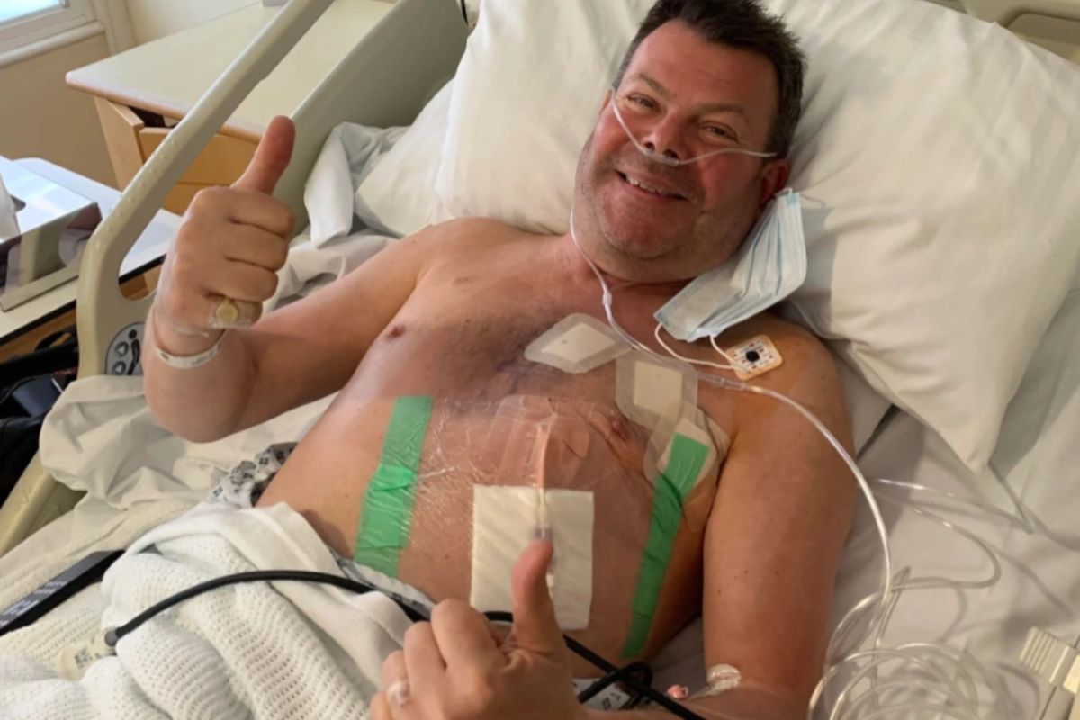 40-latek zbagatelizował objawy raka jelita. "Jedna wstydliwa rozmowa może uratować ci życie"