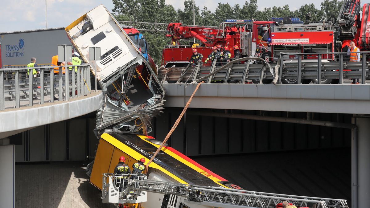 wypadek autobusu Warszawa