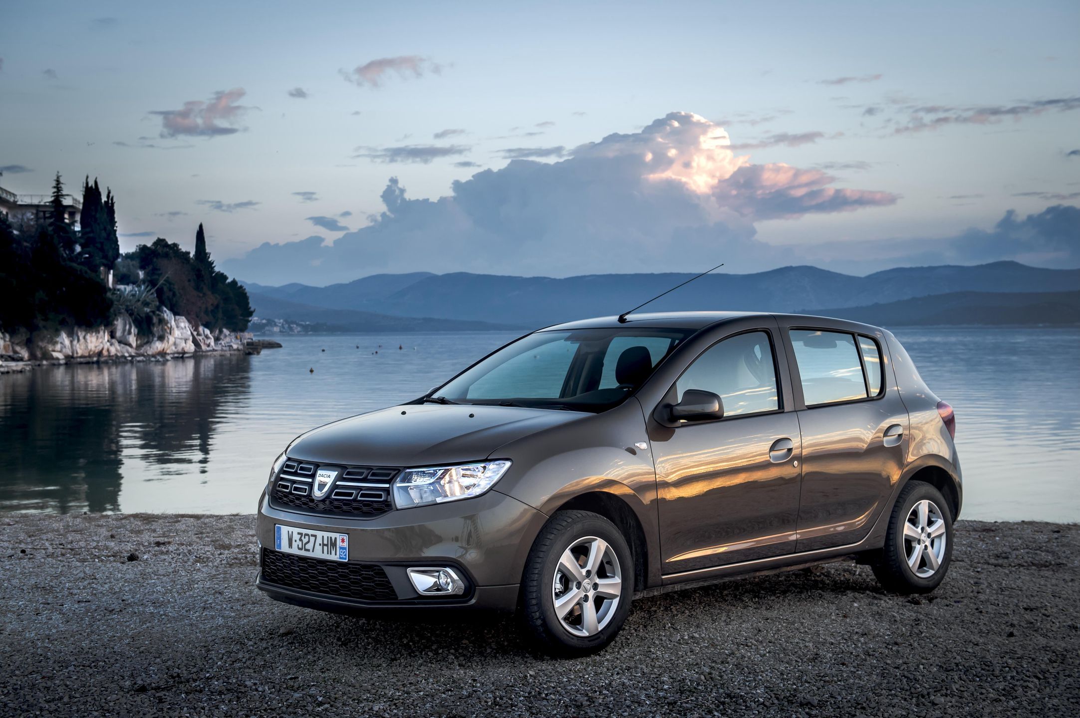 Dacia Sandero 1