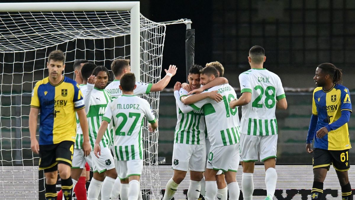 Zdjęcie okładkowe artykułu: Getty Images / Emmanuele Ciancaglini/Ciancaphoto Studio / Na zdjęciu: Zawodnicy US Sassuolo.