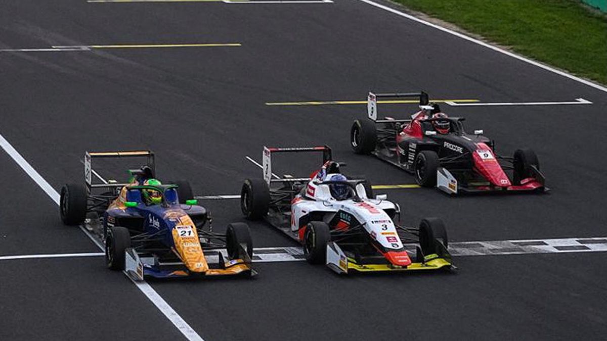 Twitter / Autodromo Nazionale Monza / Na zdjęciu: finisz wyścigu Euroformula Open