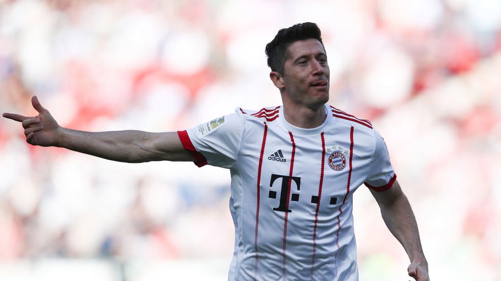 Getty Images / Oliver Hardt/Bongarts / Robert Lewandowski