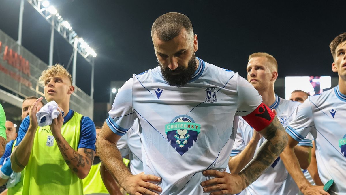 PAP / Zbigniew Preissner / Na zdjęciu: Mikael Ishak po meczu w Trnawie