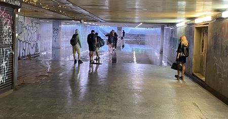 Warszawa. Tunele jak baseny. Burzowe lato wystawia warszawiaków na próbę
