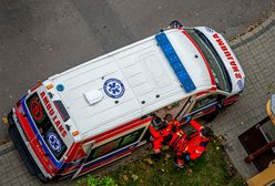 14-latek nie żyje, 15-latka w szpitalu. Wjechali skuterem pod tira