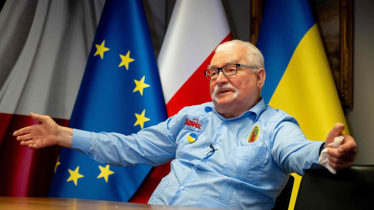 Lech Wa??sa udziela wywiadu agencji AFP
Former Poland's President and 1983 Nobel Peace Prize laureate Lech Walesa gestures during an interview with AFP journalists in his office at the European Solidarity Centre in Gdansk on February 23, 2026. (Photo by MATEUSZ SLODKOWSKI / AFP)
MATEUSZ SLODKOWSKI