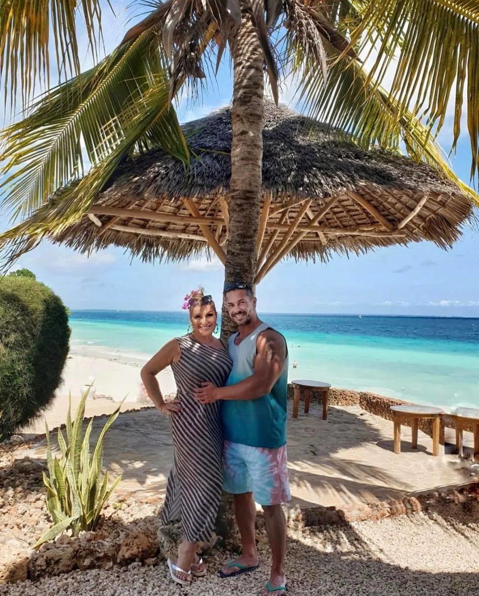 Katarzyna Skrzynecka z rodziną na Zanzibarze