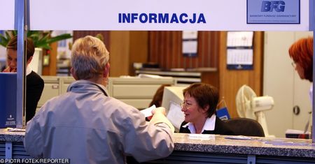 Polacy stracili 5 mld zł przez giełdę. Sprawdziliśmy, jak oszczędzają Polacy