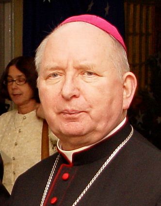 Biskup Ryczan krytukuje Janusza Palikota i feministki