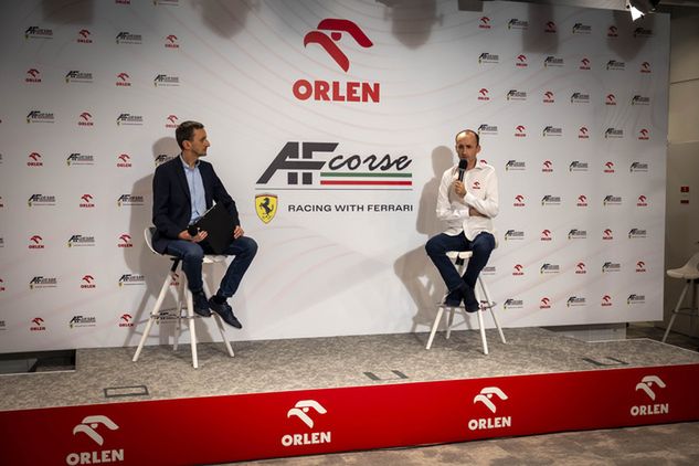Robert Kubica związał się z AF Corse Ferrari