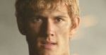Alex Pettyfer straszy w kawiarni