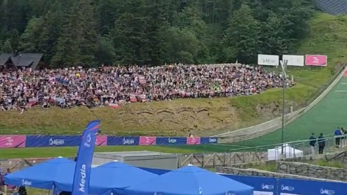 Kibice skoków narciarskich w Zakopanem podczas Igrzysk Europejskich