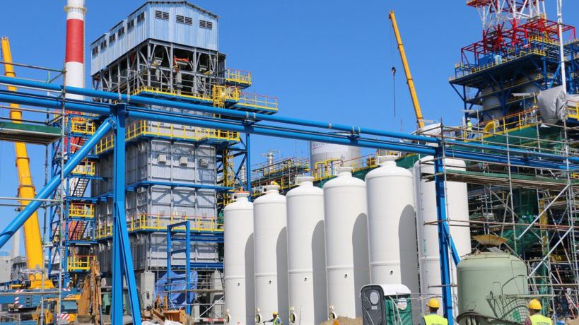 Nowe instalacje Lotosu gotowe są już w 90 proc. Wykonawca nie zdąży jednak do połowy roku