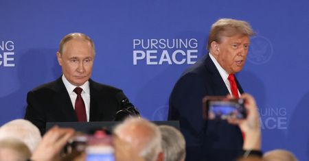 Trump rozmawiał z Putinem. Media: Kreml narzucił swoją narrację