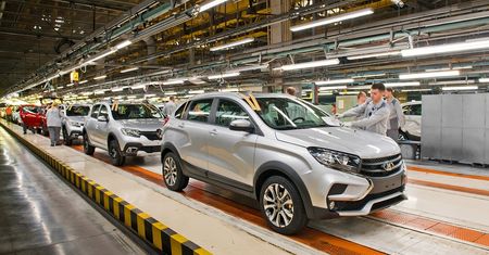 Dwóch pracowników AvtoVAZ z koronawirusem. Rosjanie nie zamierzają przerwać produkcji