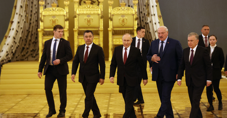 "Skręcił im ręce". Wskazał symbol siły Putina