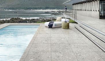 Płytki na taras - 4 najmodniejsze trendy w 2021 r.