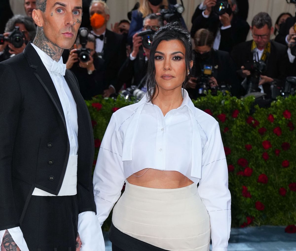 Kourtney Kardashian wzbudziła poruszenie swoją kontrowersyjną kreacją
