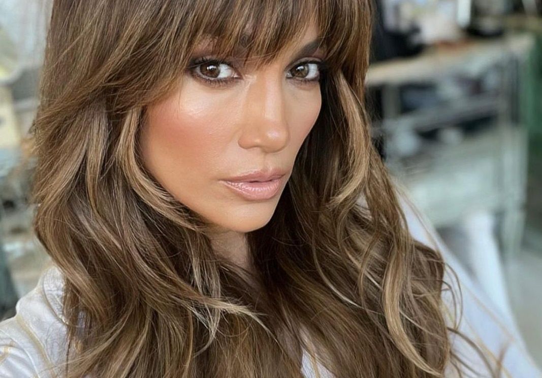 Najmodniejsza grzywka na jesień. Jennifer Lopez już ją nosi