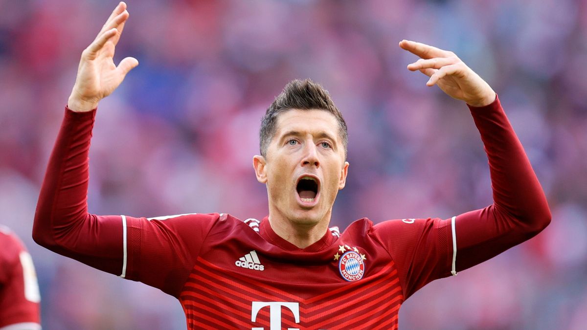 PAP/EPA / RONALD WITTEK / Na zdjęciu: Robert Lewandowski