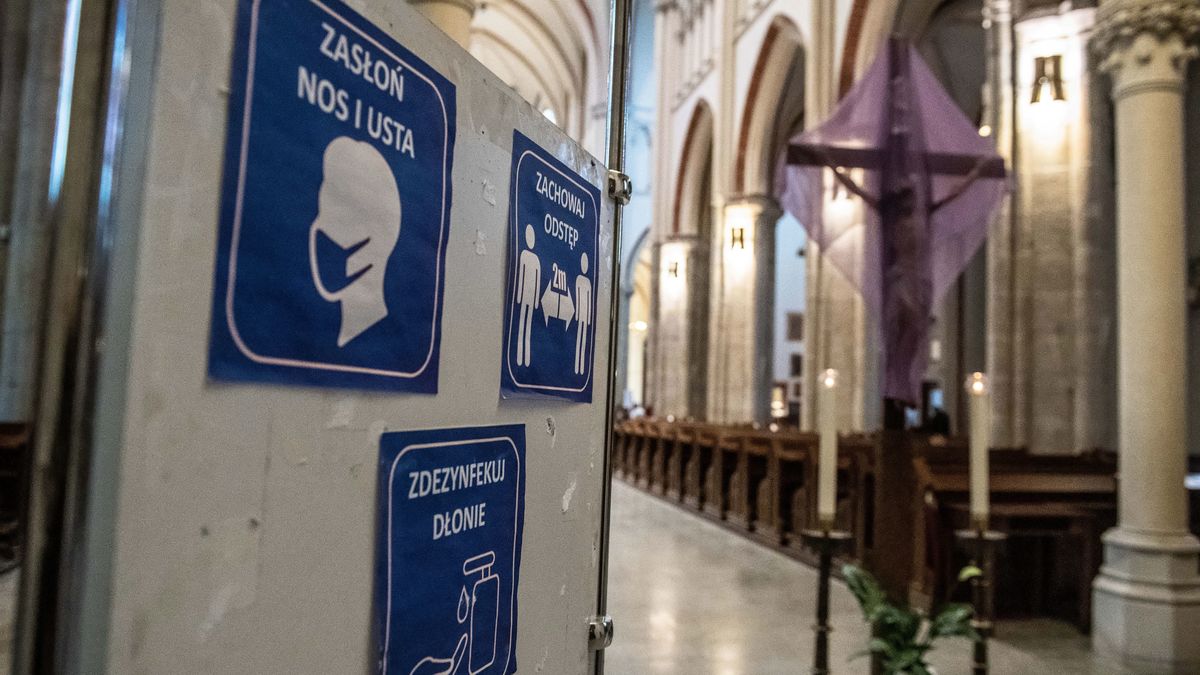 Niemal 60 proc. osób po 56 roku życia chce zakazu przemieszczania się w Wielkanoc