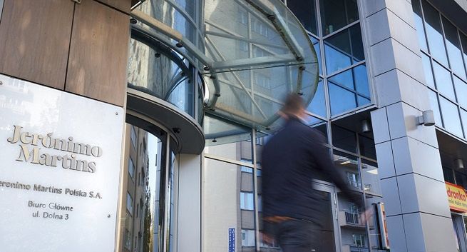 Biedronka podnosi pensje pracownikom biur i centrów usług wspólnych