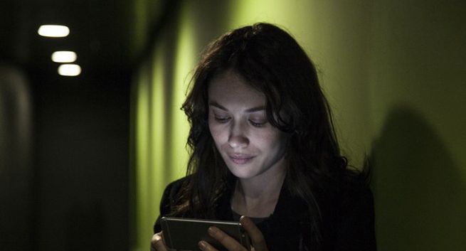 Olga Kurylenko w filmie science fiction "Android"