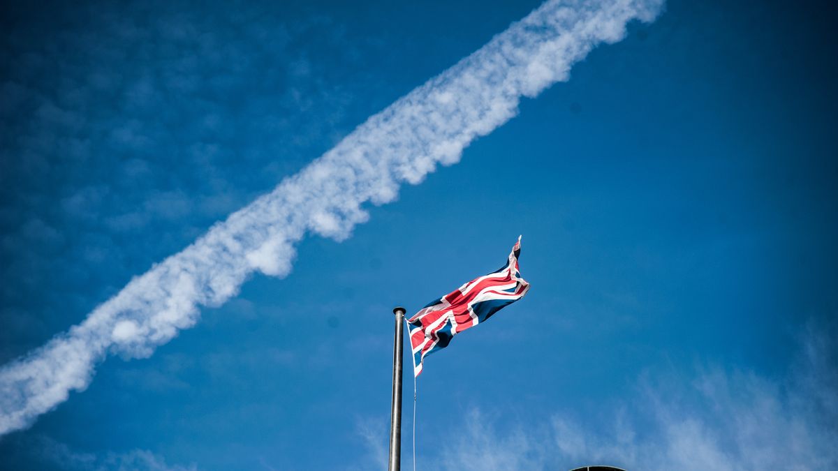 W Wielkiej Brytanii liczba osób zakażonych koronawirusem gwałownie rośnie