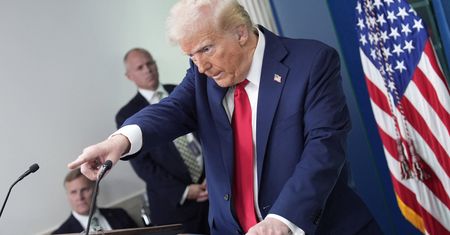 "Te dni się skończyły". Donald Trump zwraca się do Kanady
