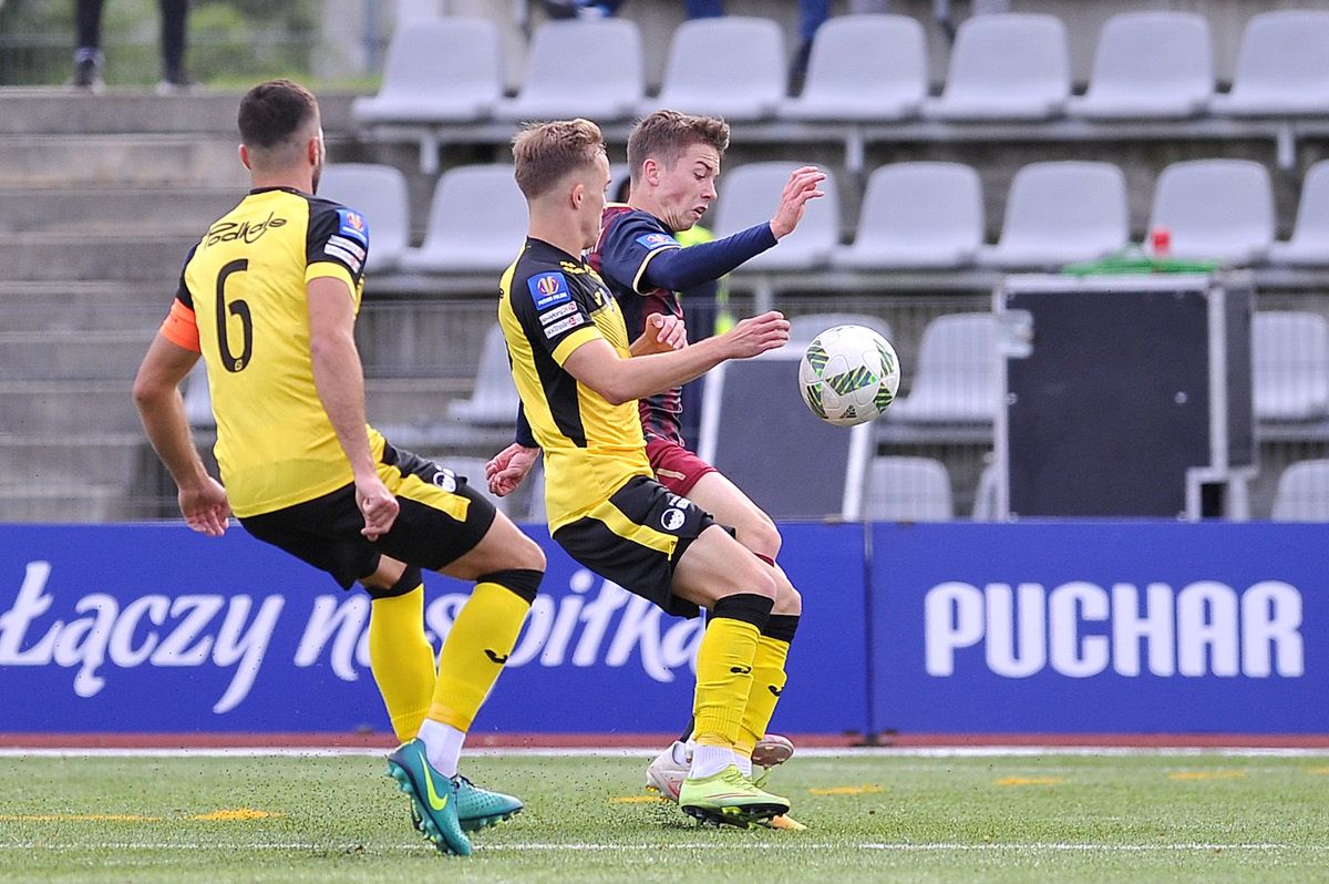 Pogoń Szczecin przedłuża kontrakty. Obaj piłkarze byli 