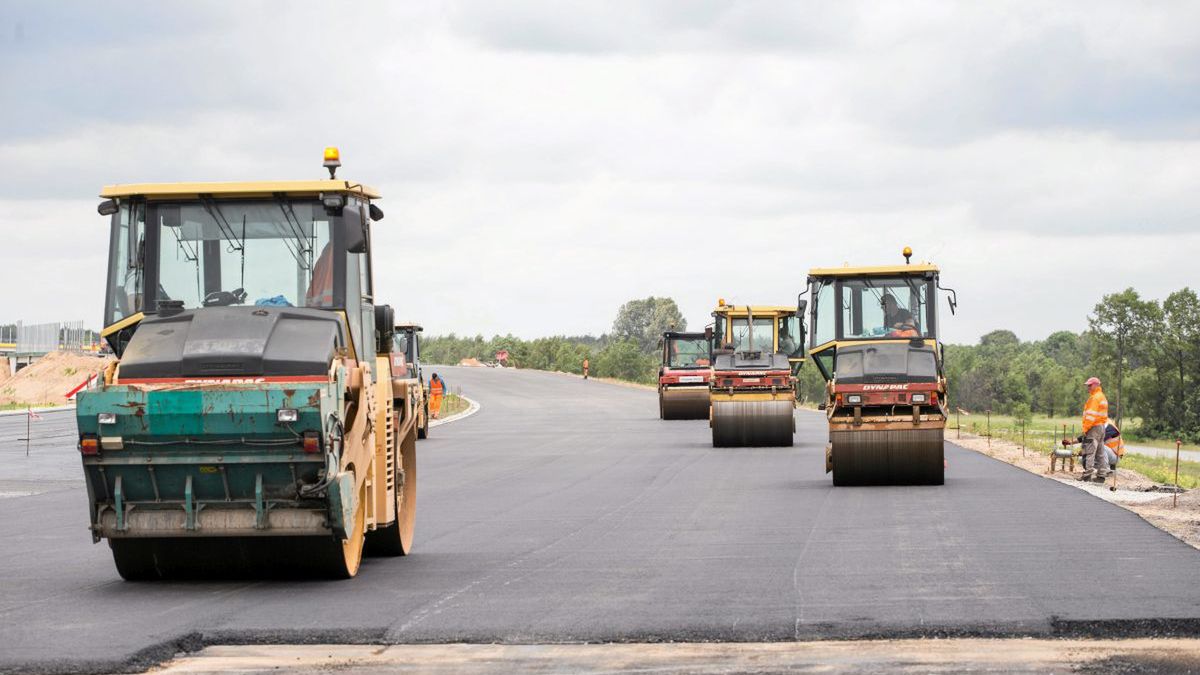 Droga ma mieć w sumie 328 km długości, ale większość wciąż jest w budowie. To ma się jednak zmienić