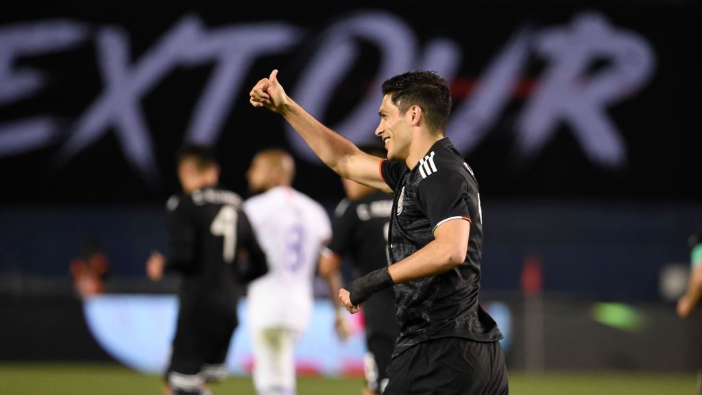 Getty Images / Denis Poroy / Na zdjęciu: Raul Jimenez