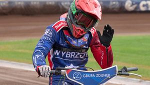 Żużel. Zawodnik Wybrzeża może liczyć na pomoc mistrza świata. "Widzę, że to mu pomaga"