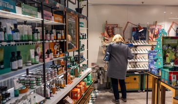 Znana marka kosmetyczna ogłasza bankructwo w kolejnym kraju. Działa też w Polsce