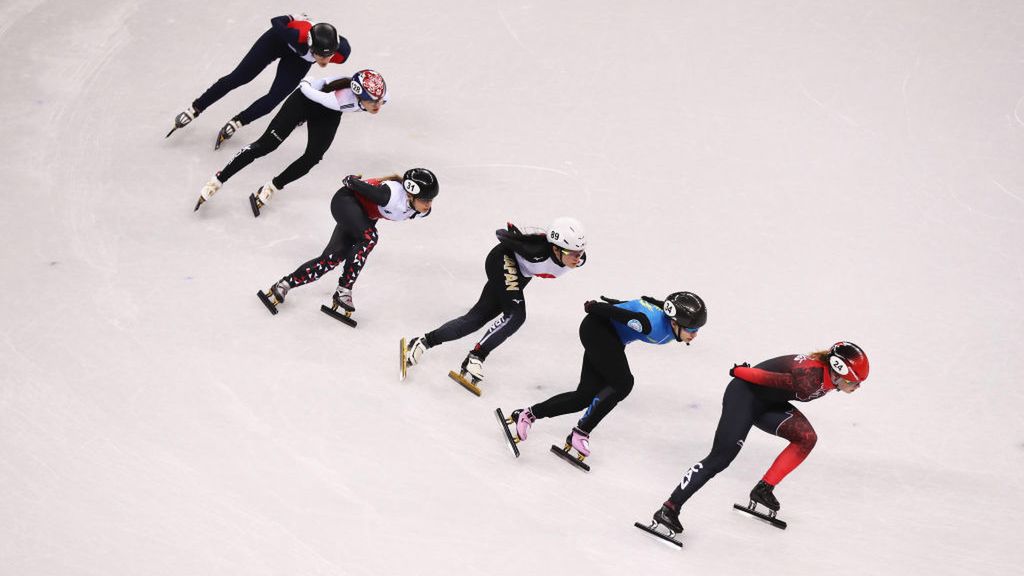 Zdjęcie okładkowe artykułu: Getty Images / Richard Heathcote / Na zdjęciu: rywalizacja w short-tracku