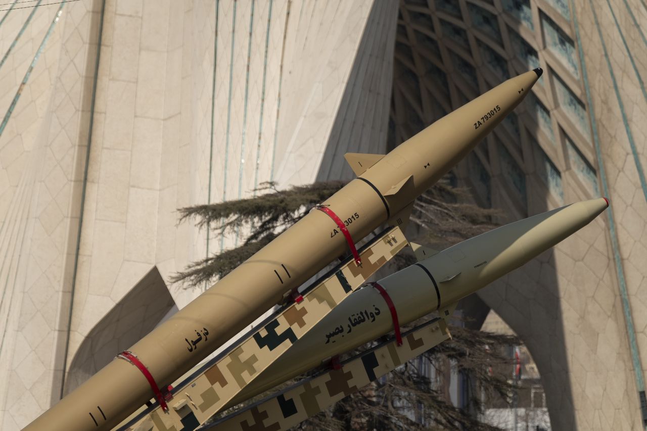 Iranian ballistic missiles Zolfaghar and Dezful.