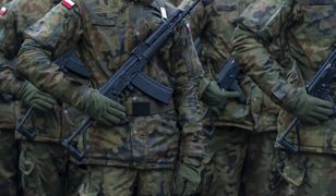 "Skandaliczny". Błaszczak wskazał go palcem w spocie, mamy reakcję
