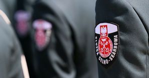 Skarbówka wysyła listy ostrzegawcze do Polaków. "Urząd wie"