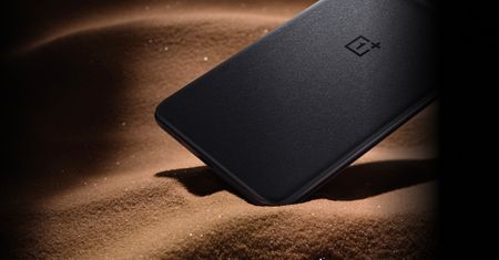 OnePlus 10T zapowiedziany. To lepsza wersja smartfonu, który... nie istnieje