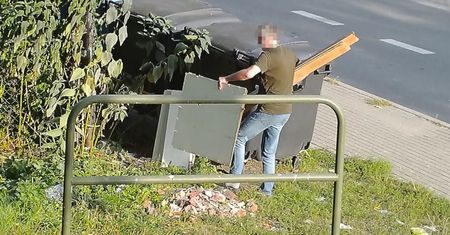Złapany na gorącym uczynku. Fotopułapka w Bydgoszczy wszystko nagrała