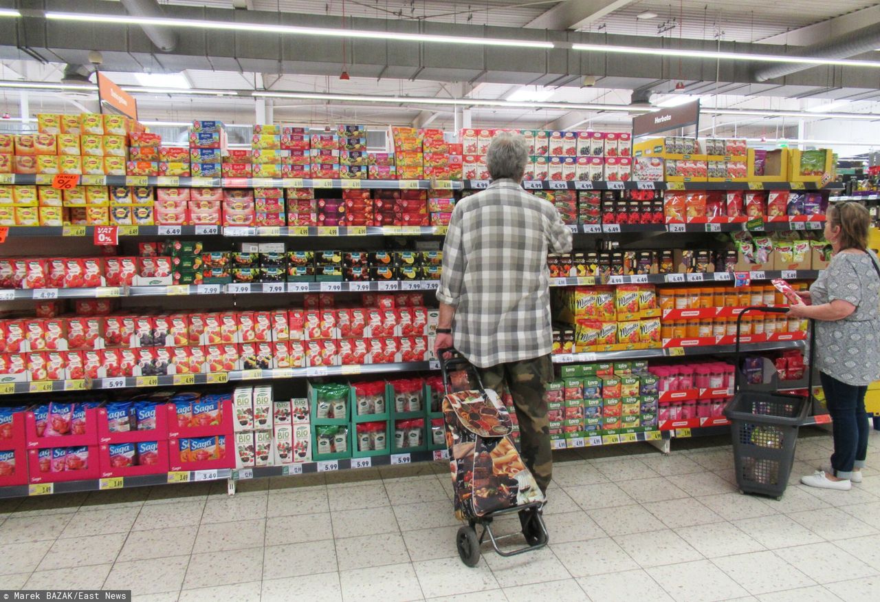 Polacy znów ruszą do sklepów? "Obawiamy się paniki zakupowej"